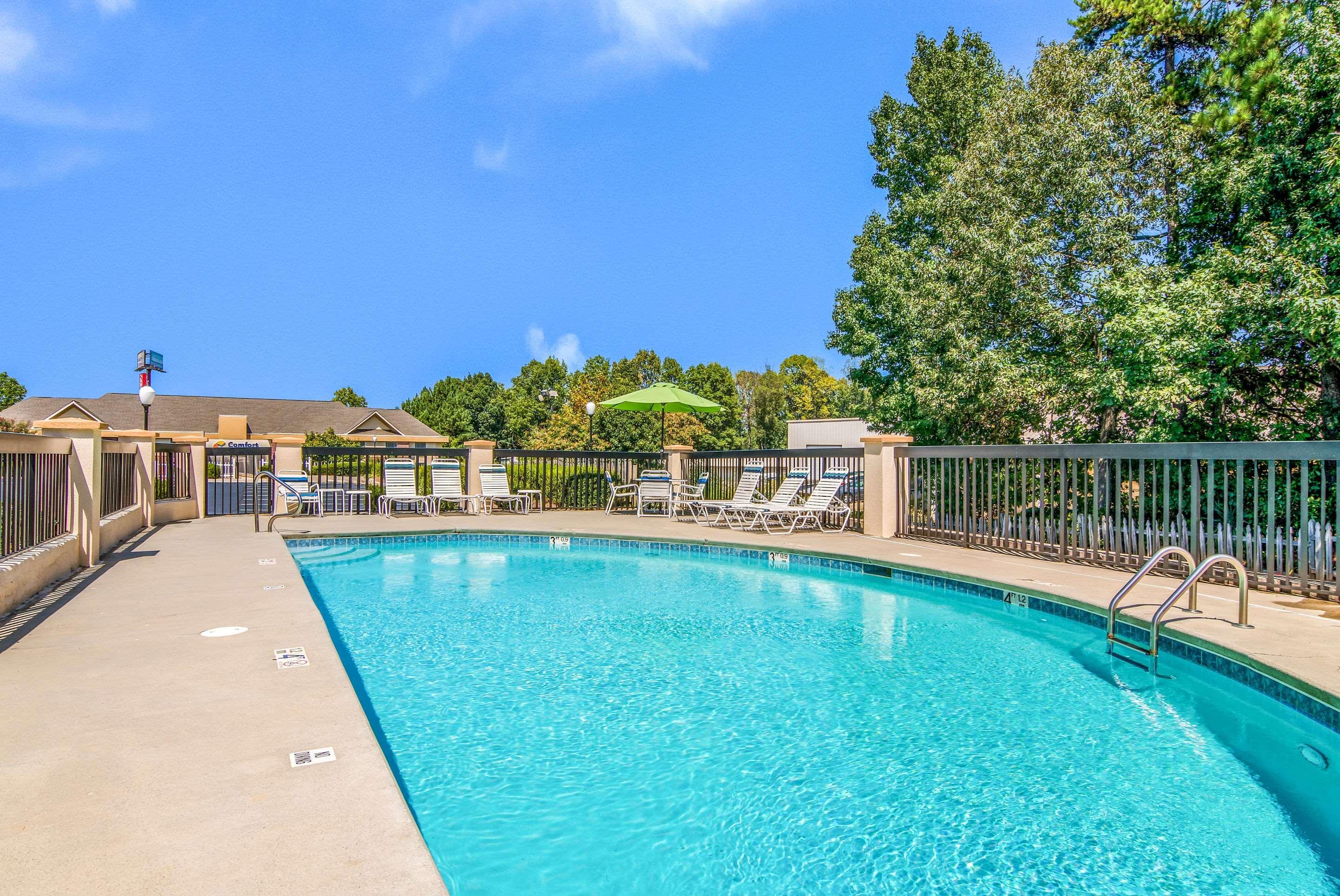 Quality Inn Suwanee I-85 Exteriér fotografie